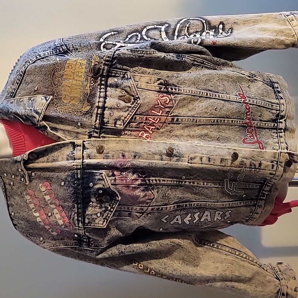 Las Vegas Graphic Denim Jacket - Picture 3 of 10